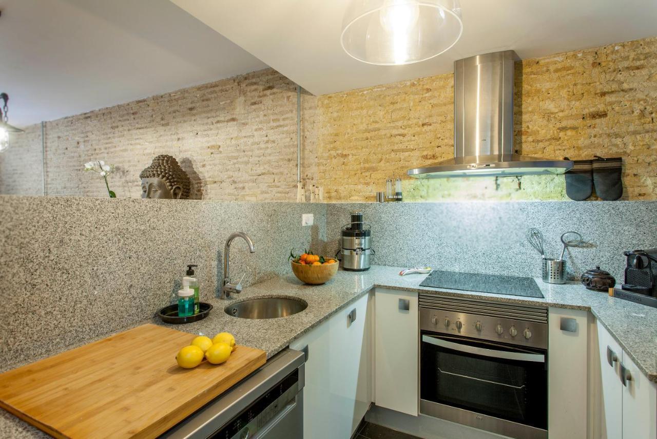Luxurious & Alluring Home In Historic Town Valencia Exterior foto